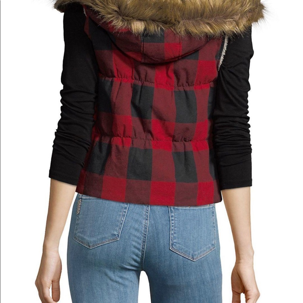 SAKS FIFTH AVENUE
Faux Fur-trimmed Plaid Toggle Cotton Vest In Red Black